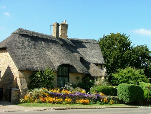 Thatched cottage in the Westington area, Chipping Campden, Gloucestershire