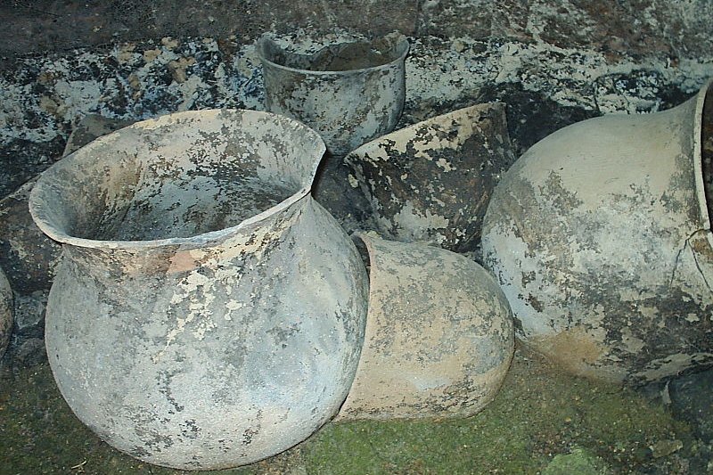 Tierradentro funerary urns