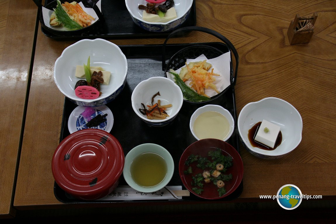 Traditional vegetarian cuisine of Koyasan