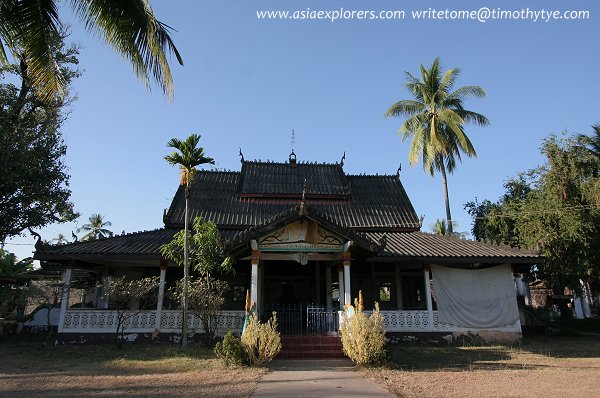 Vat That Khao, Vientiane
