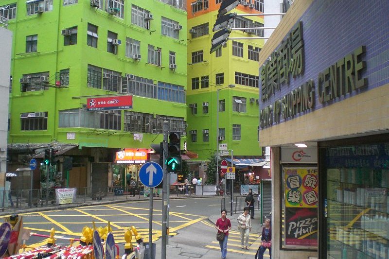 Western Court and Chong Yip Shopping Centre in Shek Tong Tsui