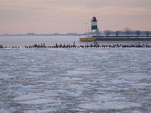 Lighthouse off Navy Pier in Chicago