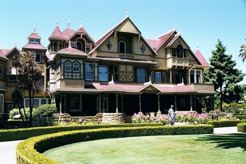 Winchester Mystery House