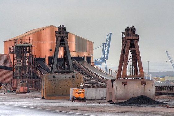 Bulk ore conveyor in Stockton-on-Tees