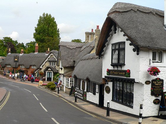 Well-preserved houses (The Old Thatch Tearoom, Pencil Cottage and The Crab Public House) in Shanklin, Isle of Wight, England