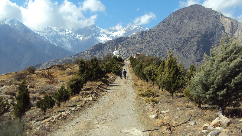 The hiking trail at Marpha