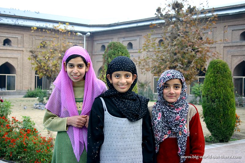 Young girls in Srinagar