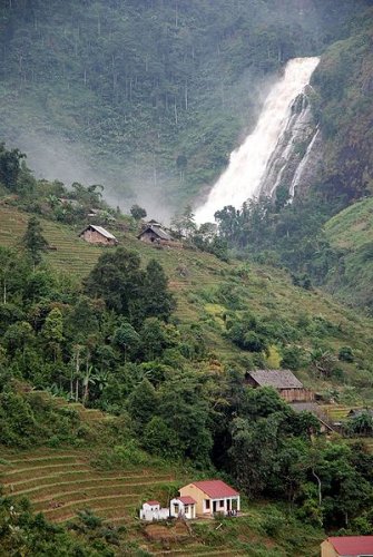 Thac Bac Waterfall