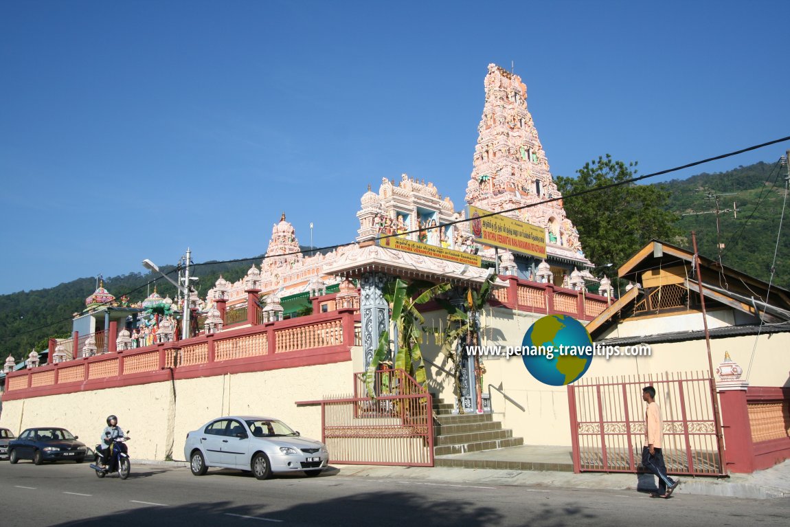 Air Itam Mahamariamman Temple, from the roadside