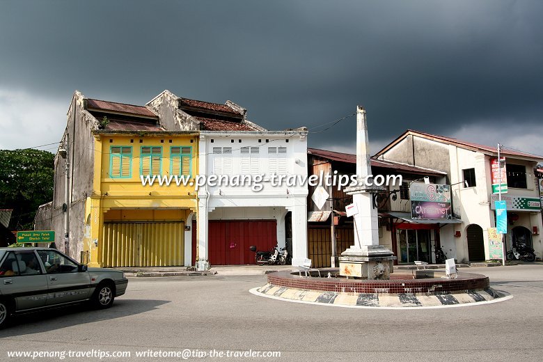 Balik Pulau Roundabout