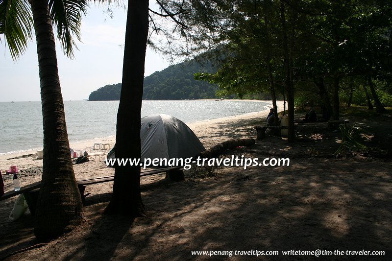 Camping on Teluk Duyung