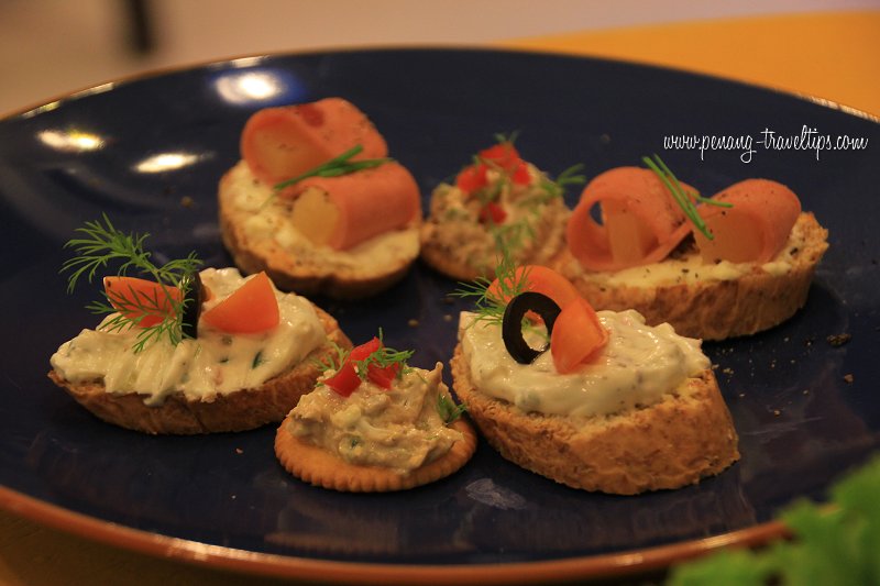 Canapé set, Clockwise Place Cafe