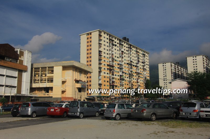 Car park at Rifle Range Market