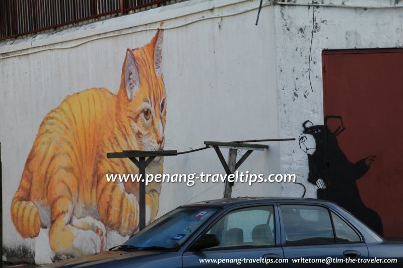 Giant Cat and Giant Rat murals