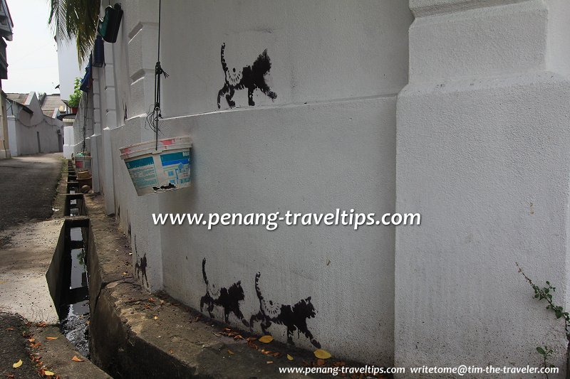 Cat mural on the backlane