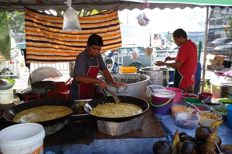 Cooking in progress, Pasar Ramadhan Bayan Baru