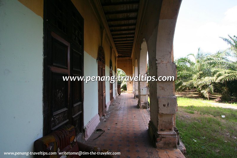 Corridor of the 99-Door Mansion