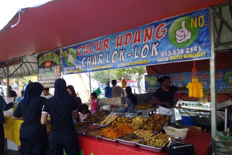 Cucur Udang and Char Lok Lok stall