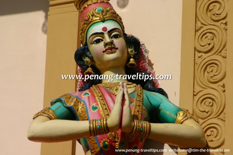 Sculpture of a dancer, Arulmigu Karumariamman Temple