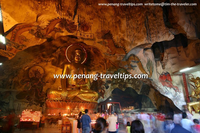 Devotees in Perak Tong, Ipoh