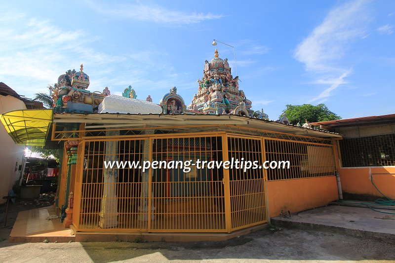 Side view of Dewi Sri Muthu Mariamman & Deva Sada Muniswarar Temple