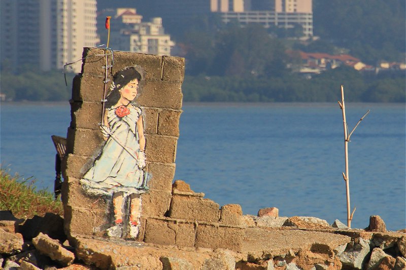 Ernest Zacharevic: 'Girl by the Sea' mural, 2013