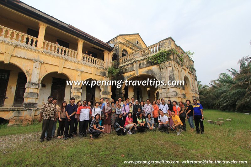 Group photograph with members of Penang Heritage Trust and Puan Maimunah, President of Majlis Perbandaran Seberang Perai