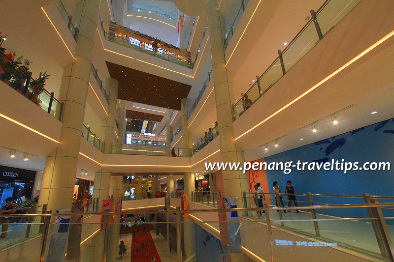 Gurney Paragon Mall interior