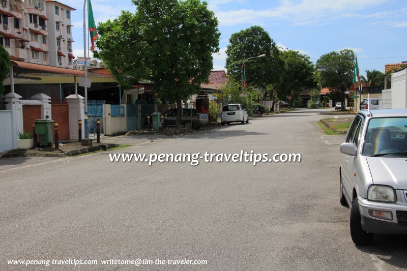 Jalan Bersih, Jelutong