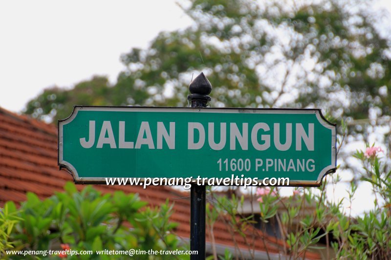 Jalan Dungun road sign