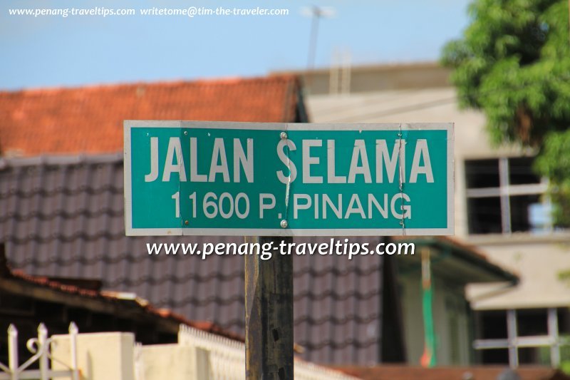 Jalan Selama road sign