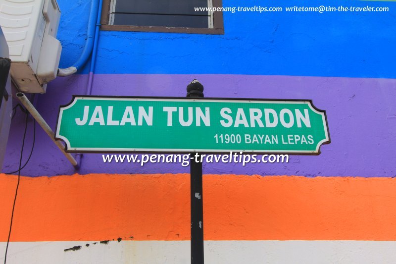 Jalan Tun Sardon road sign