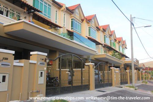 Landed properties in Jelutong