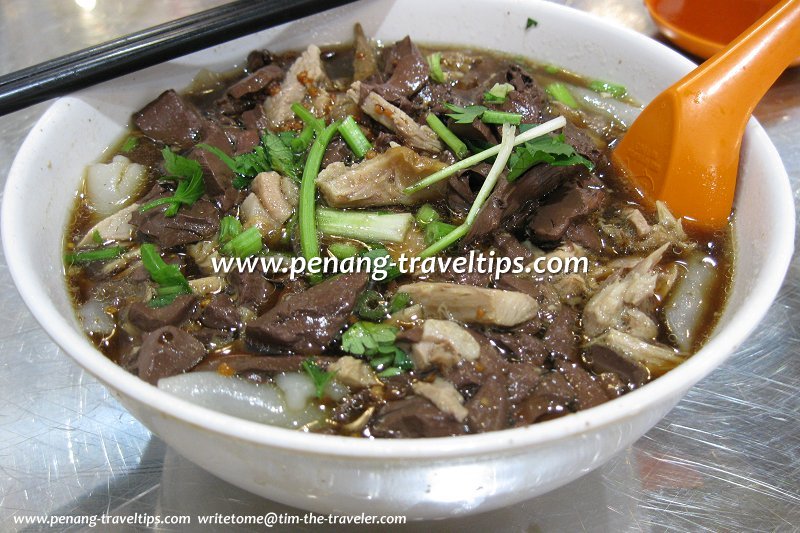 Koay Chiap of the Kimberley Street stall