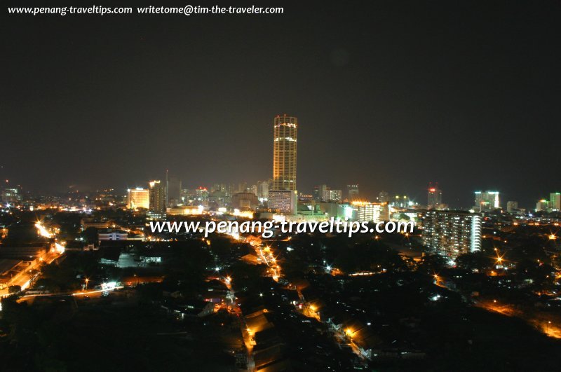 Komtar at night