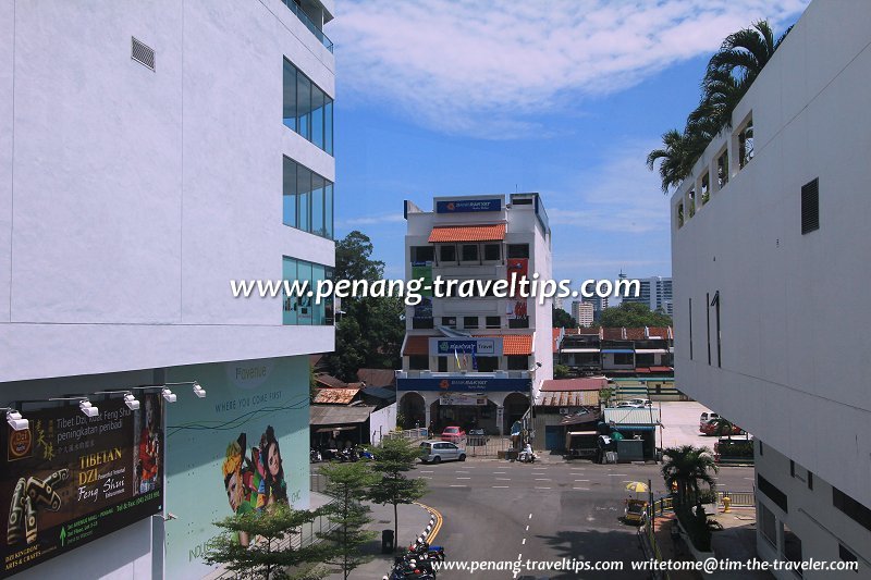 Junction of Lebuh Lintang with Magazine Road