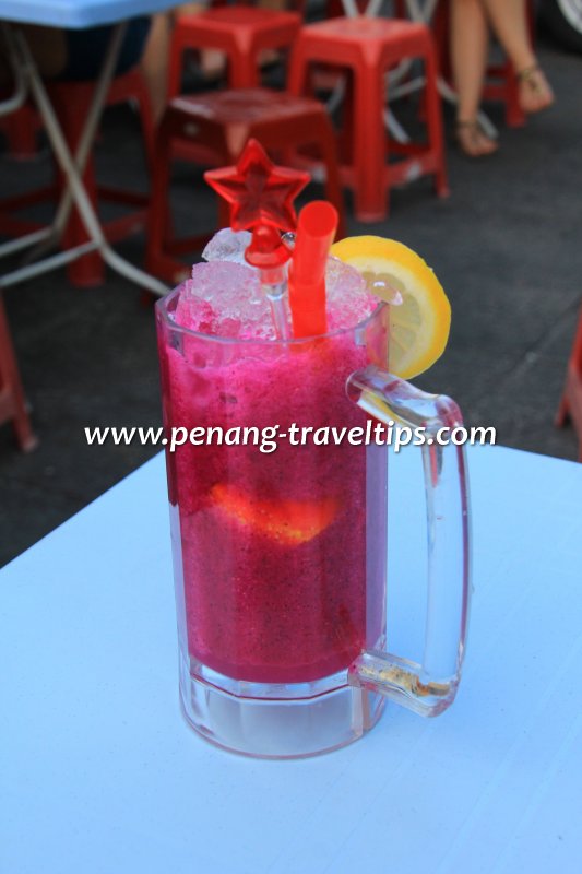 Lemoned dragon fruit juice at New Lane Hawker Centre