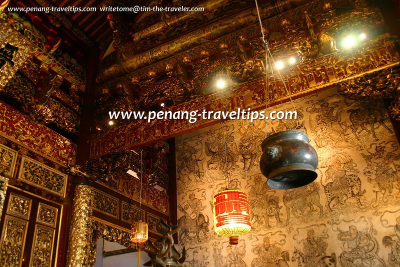 Interior of Leong San Tong Khoo Kongsi