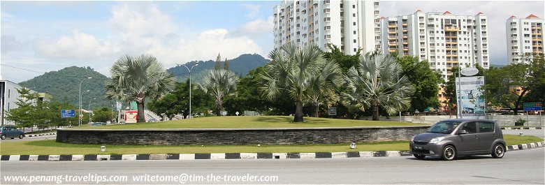 The northern Queensbay Roundabout