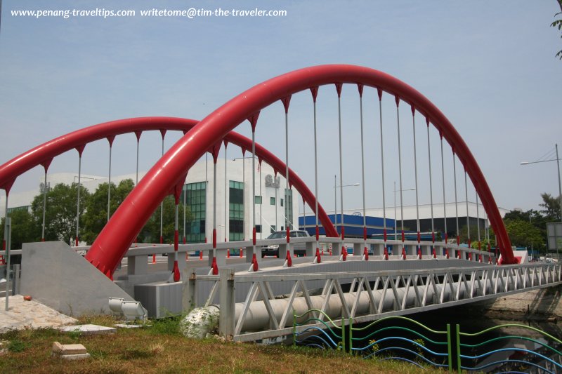 Another view of the Red Bridge of Bayan Baru