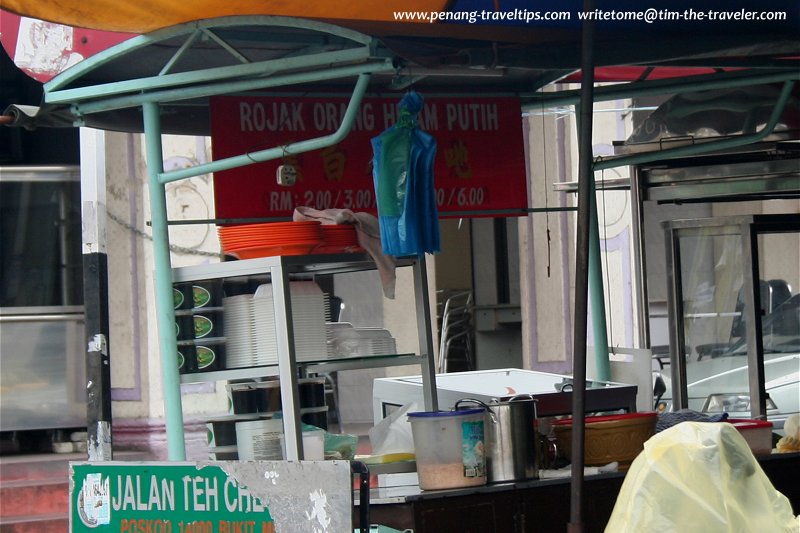 Rojak Orang Hitam Putih stall