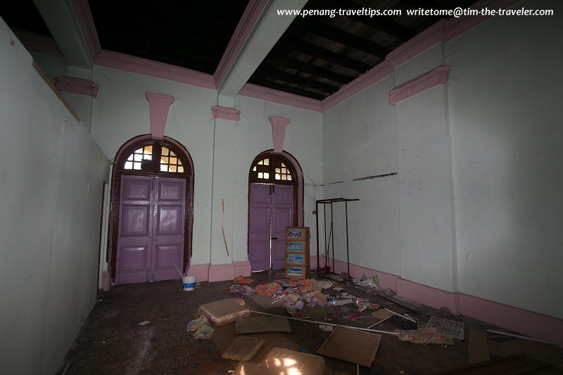 One of the rooms of the 99-Door Mansion