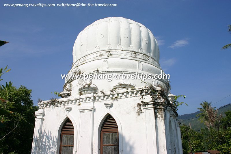 Sheikh Omar Basheer Mausoleum