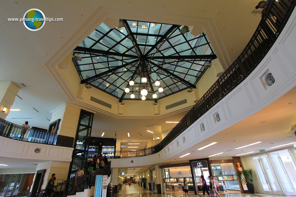 Interior of Straits Quay