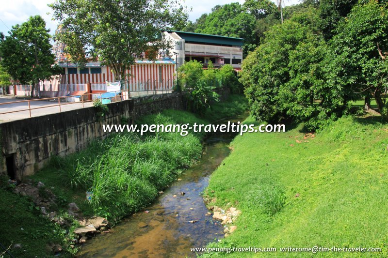 Sungai Air Terjun