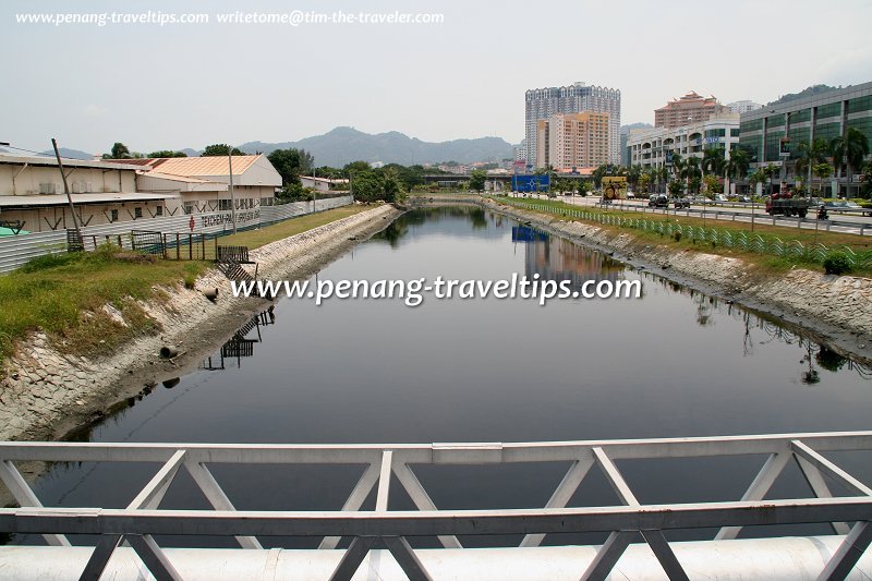 Sungai Nibong Kecil, as seen from the Bayan Baru Red Bridge