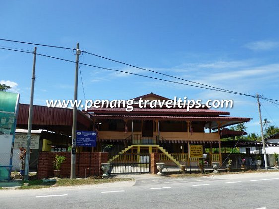 Surau Tuan Haji Mohd Taha, Pekan Baru, Teluk Air Tawar