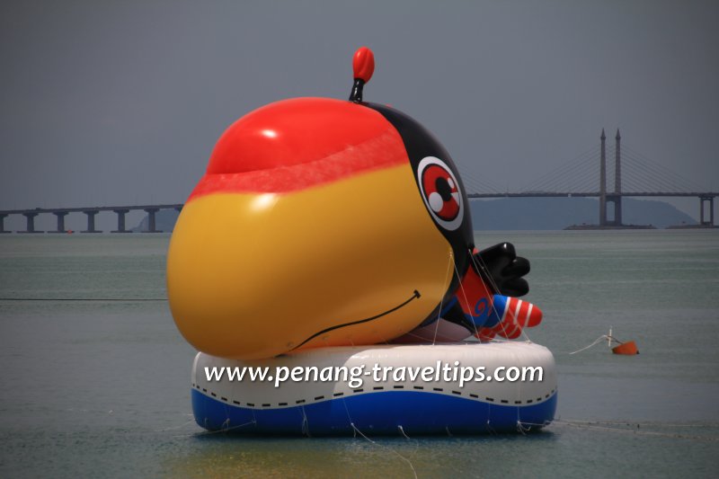 Ubah di Air waterborne bird mascot, IJM Promenade